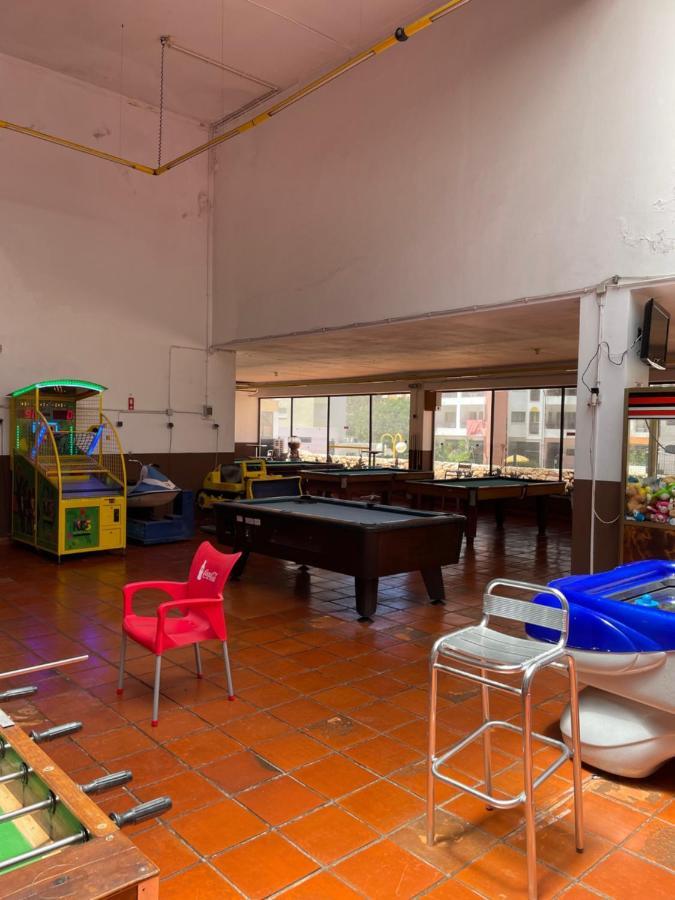 No Snow, 300 M From The Beach, King Size Bed, Fast Wi-fi Appartement Portimão