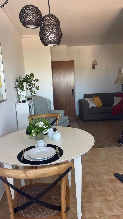 No Snow, 300 M From The Beach, King Size Bed, Fast Wi-fi * Portimão